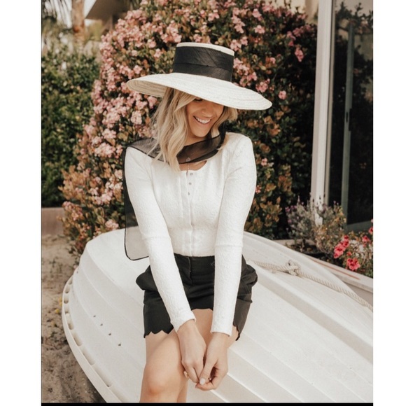 B’CAUSE LACE BODYSUIT. - Picture 2 of 8